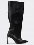 Women's Black Knee-High Boots