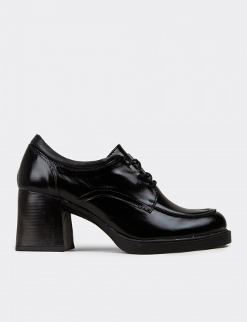 Women's Black Patent Leather Lace-up Shoes