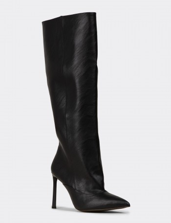 Women's Black Knee-High Boots