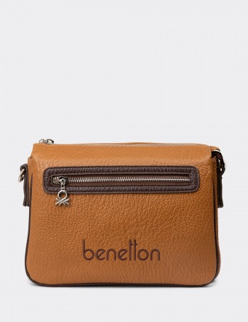 Benetton Women's Tan Shoulder Bag - B1662ZTBAY01