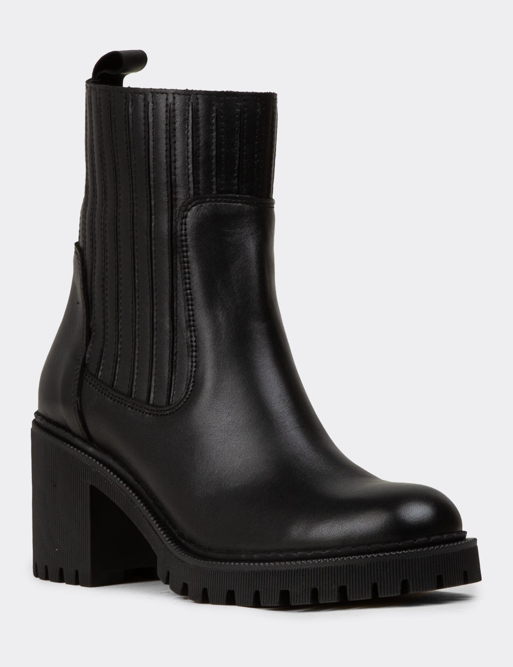 Women's Black Leather Ankle Boots - 61976ZSYHC01