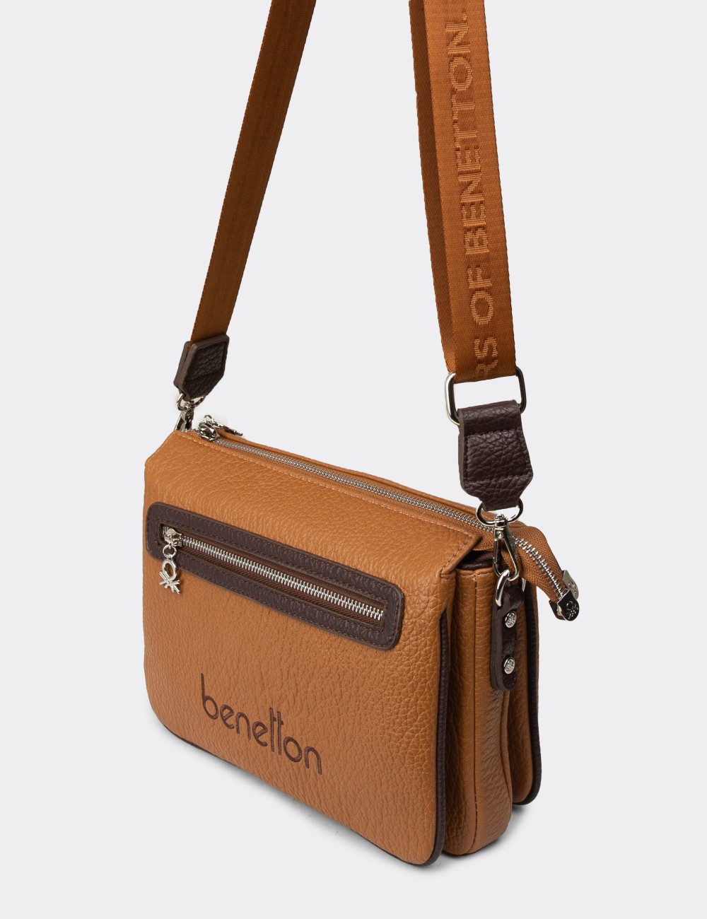 Benetton Women's Tan Shoulder Bag - B1662ZTBAY01