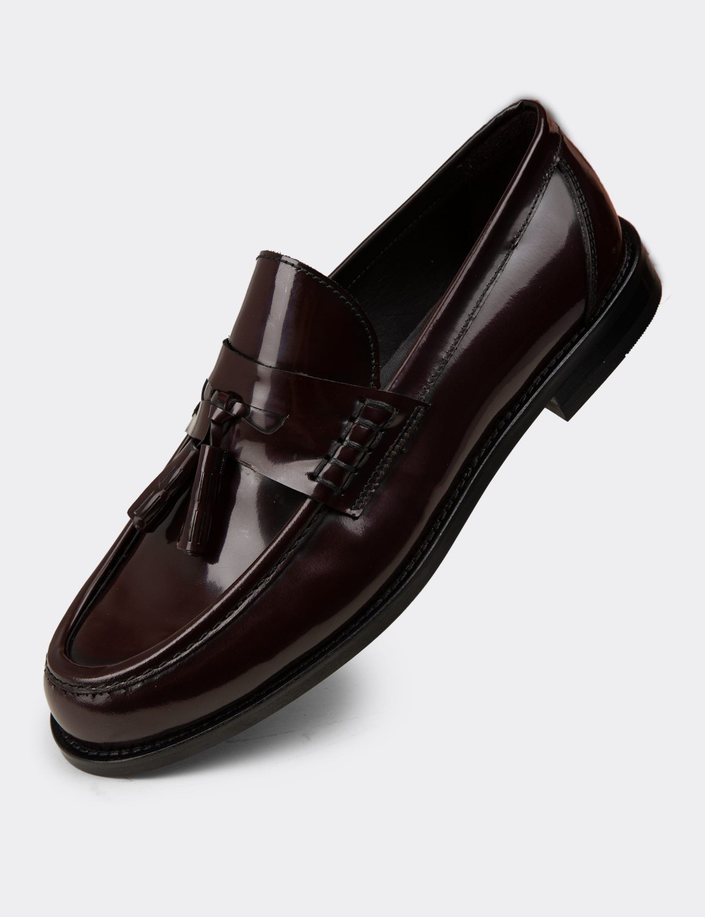 Men's Burgundy Leather Moccasins with Tassel - 02001MBRDM01