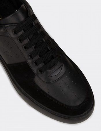 Men's Black Leather Sneakers