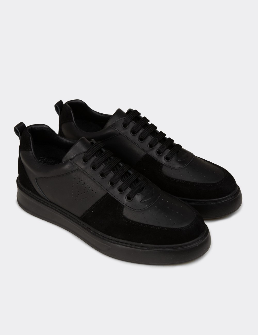 Men's Black Leather Sneakers - 02014MSYHC01
