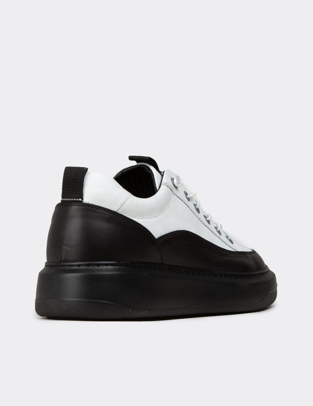 Men's White Leather Sneakers - 02026MBYZE01