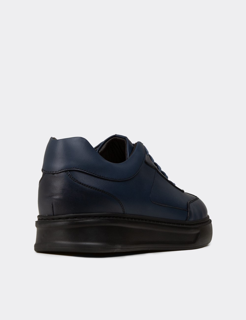 Men's Blue Leather Sneakers - 02015MMVIE01