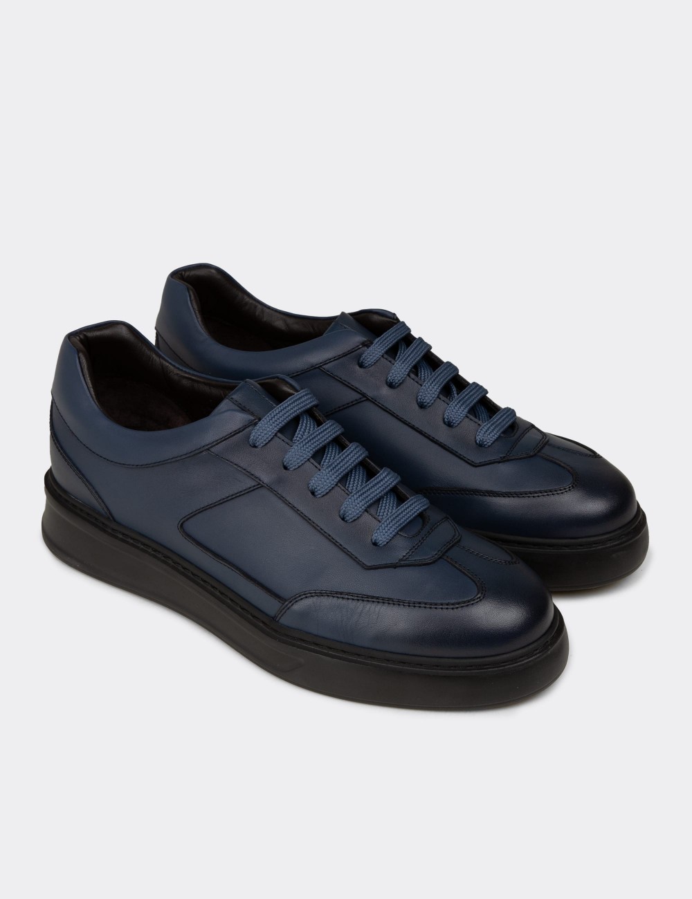 Men's Blue Leather Sneakers - 02015MMVIE01