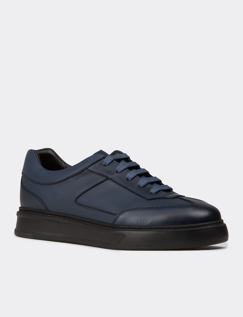 Men's Blue Leather Sneakers - 02015MMVIE01