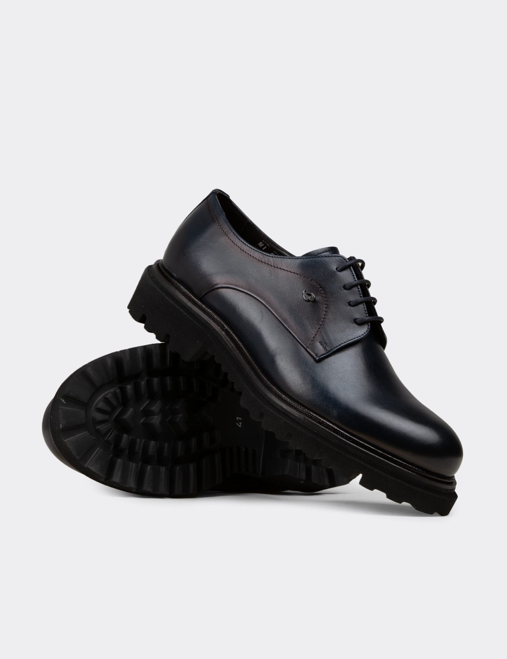 Men's Navy Leather Lace-Up Footwear - F6527MLCVP01