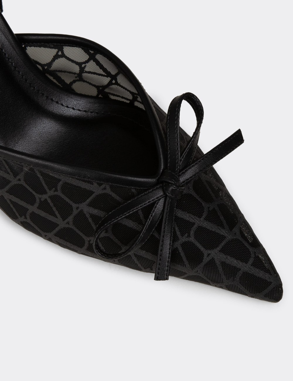 Women's Black Sheer Pumps - V1766ZSYHM01