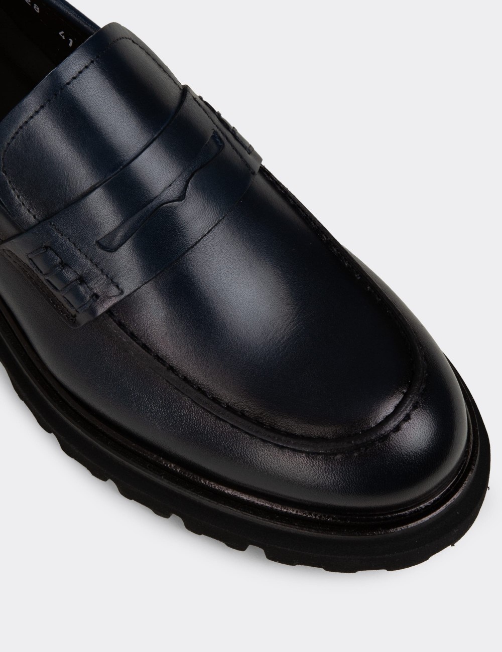 Men's Navy Leather Loafers - F6528MLCVP01