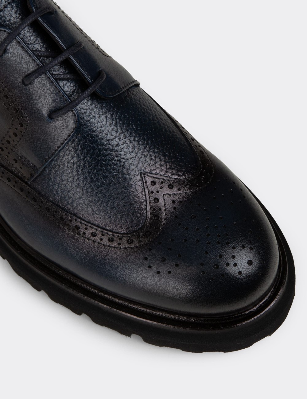 Men's Navy Leather Lace-up Footwear - F6532MLCVP01