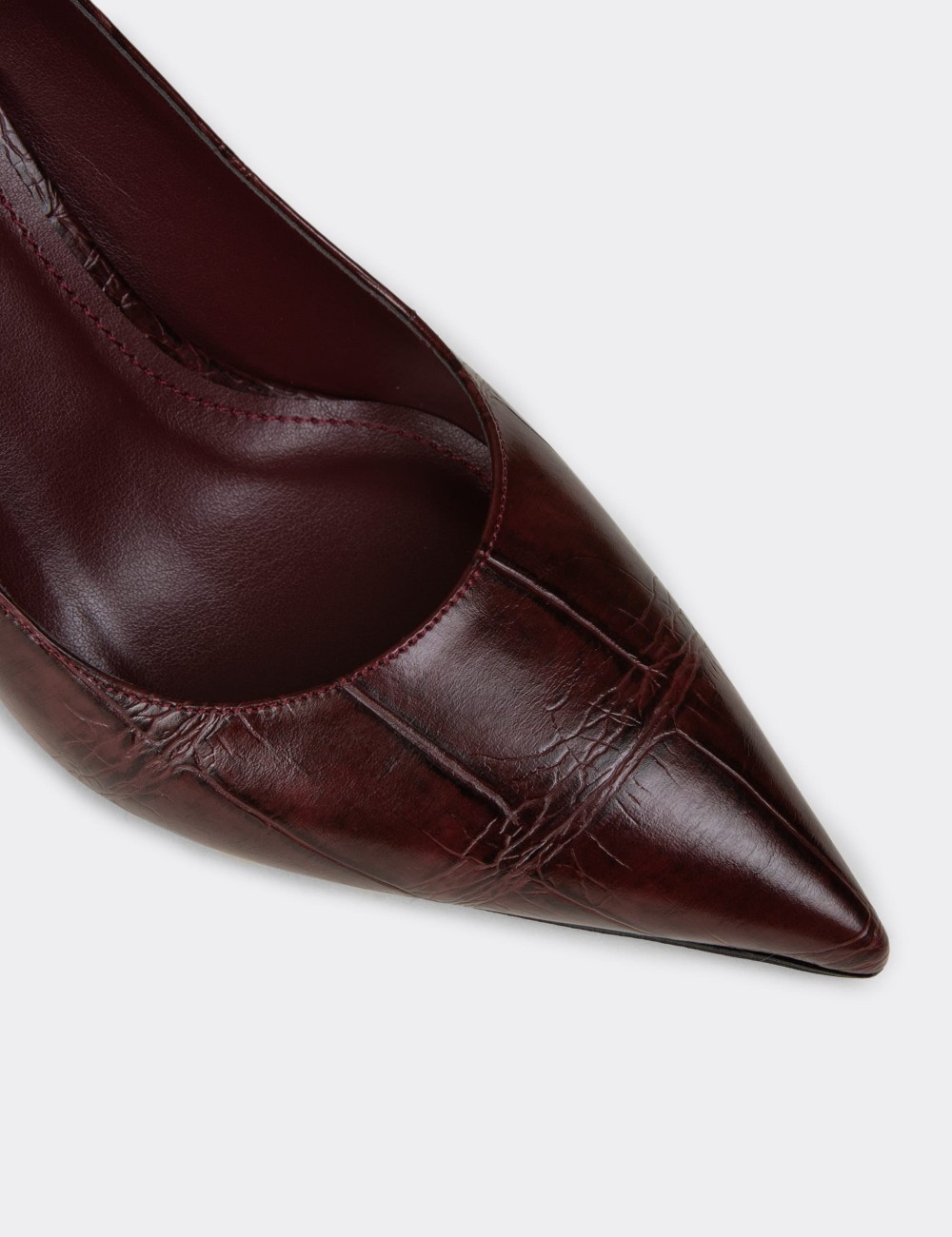 Women's Burgundy Crocodile Patterned Heeled Shoes - 10052ZBRDM01