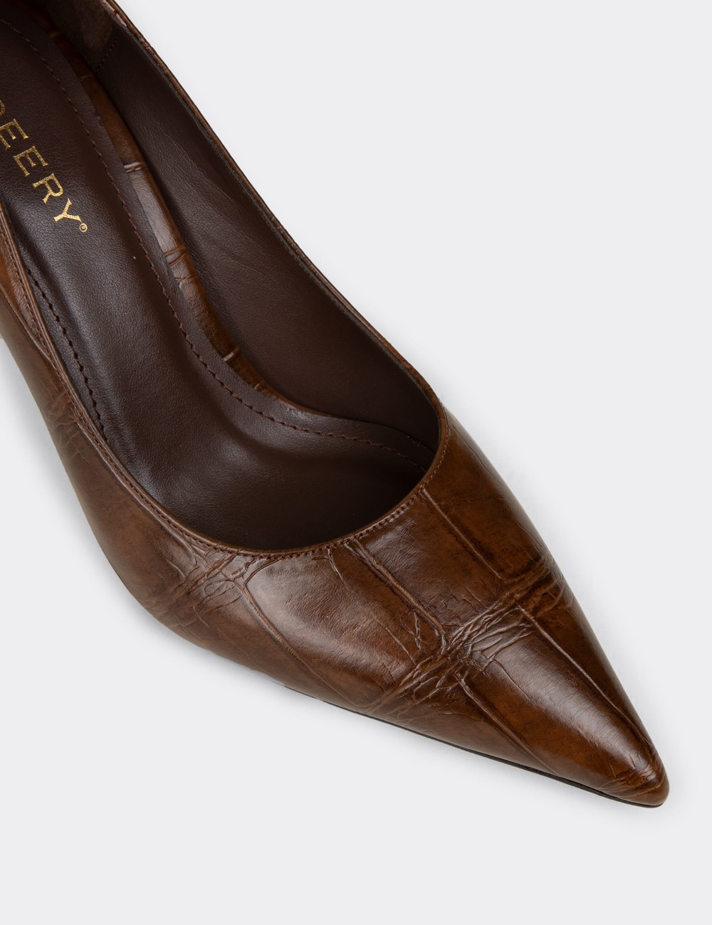 Women's Brown Crocodile Pattern Mid-Heel Stiletto - V4030ZKHVM02