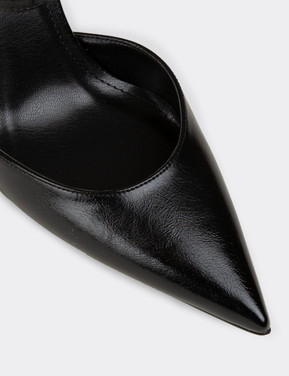 Women's Black Heeled Shoes - RD030ZSYHM01