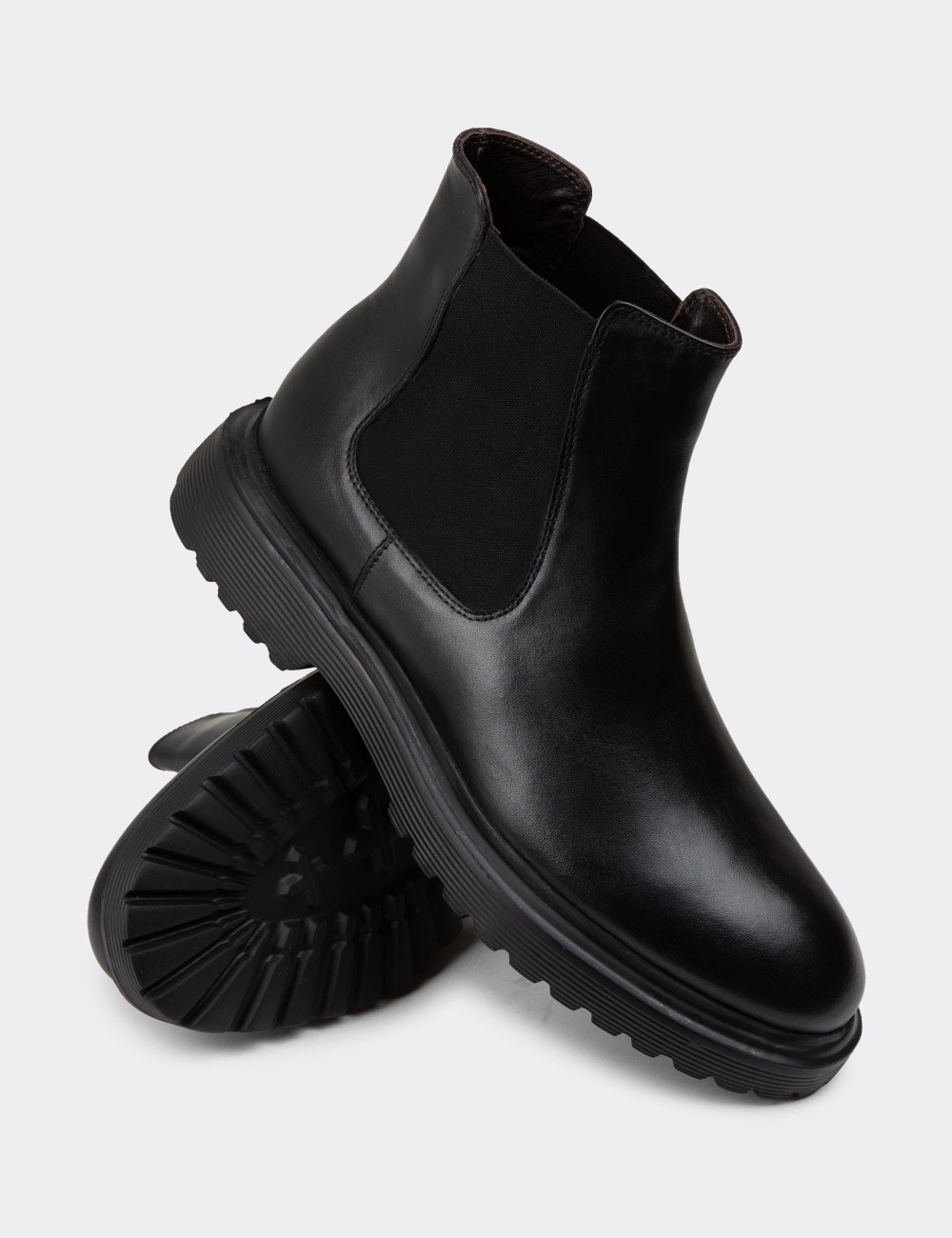 Black Leather Chelsea Boots - 01849MSYHE01