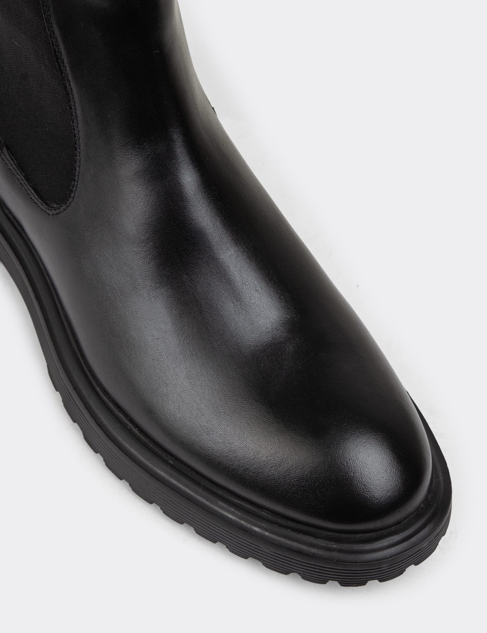 Black Leather Chelsea Boots - 01849MSYHE01
