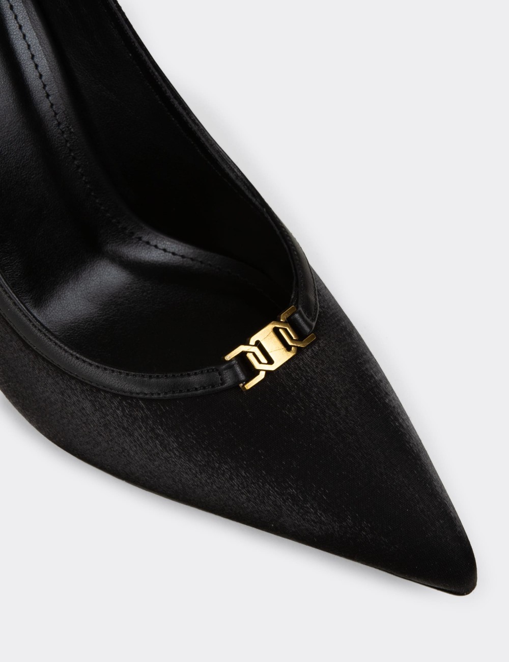 Women's Black Textured Stiletto - V0T30ZSYHM01