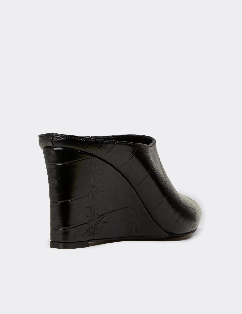 Women's Black Mule - V0056ZSYHM01