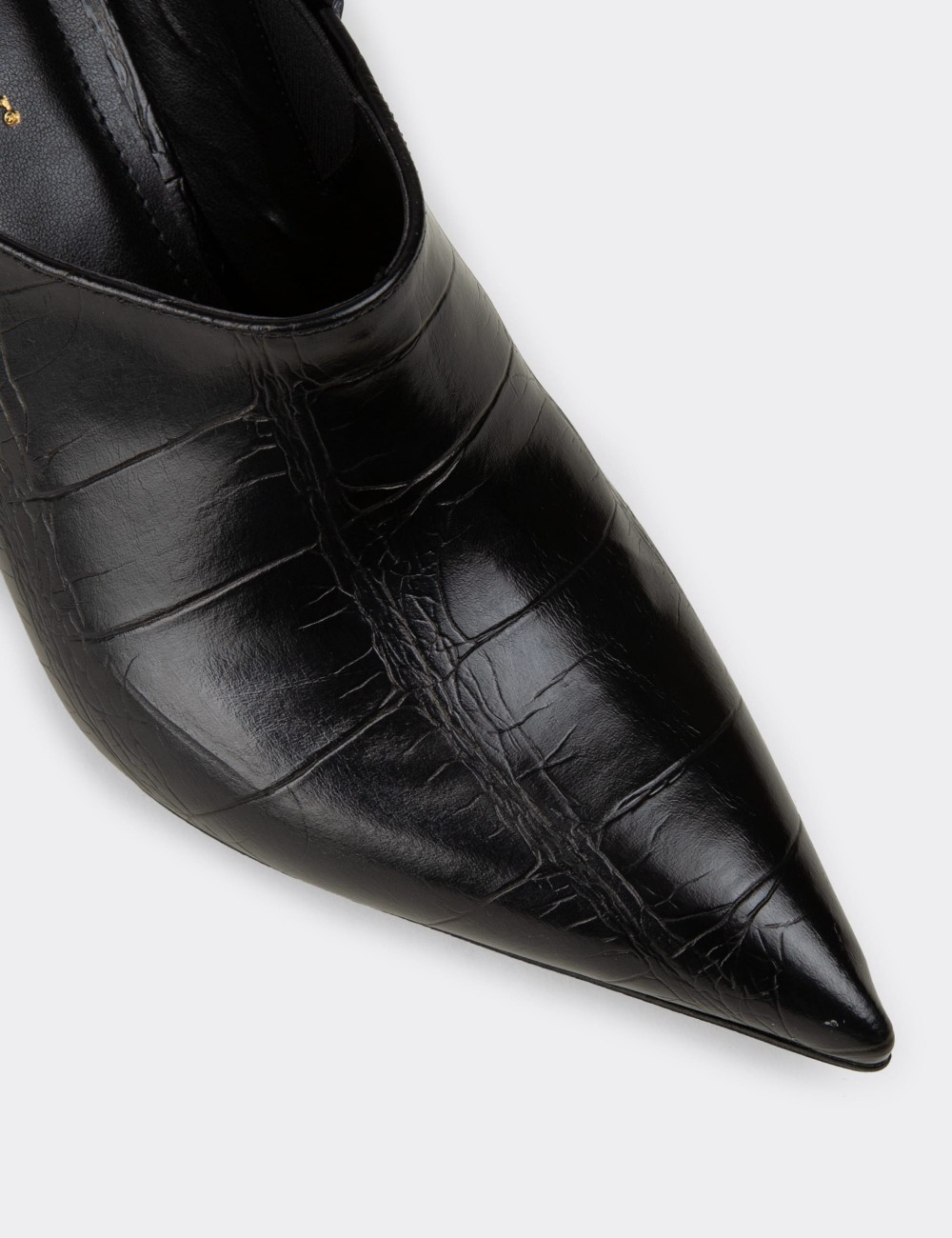 Women's Black Mule - V0056ZSYHM01