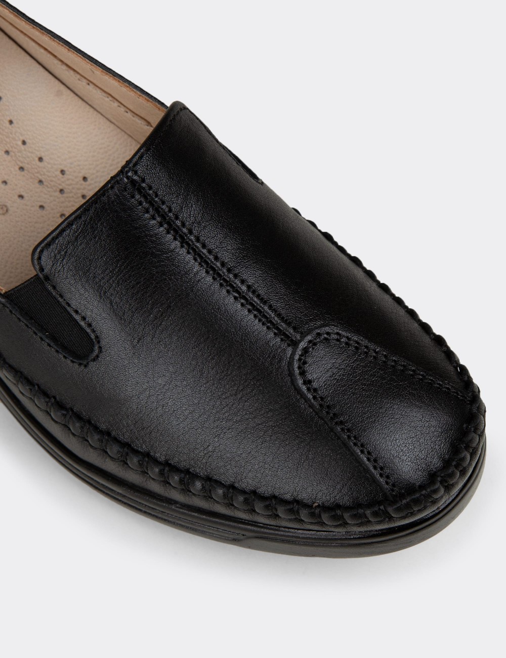 Women's Black Leather Comfort Wedge Slip-On - N0134ZSYHC01