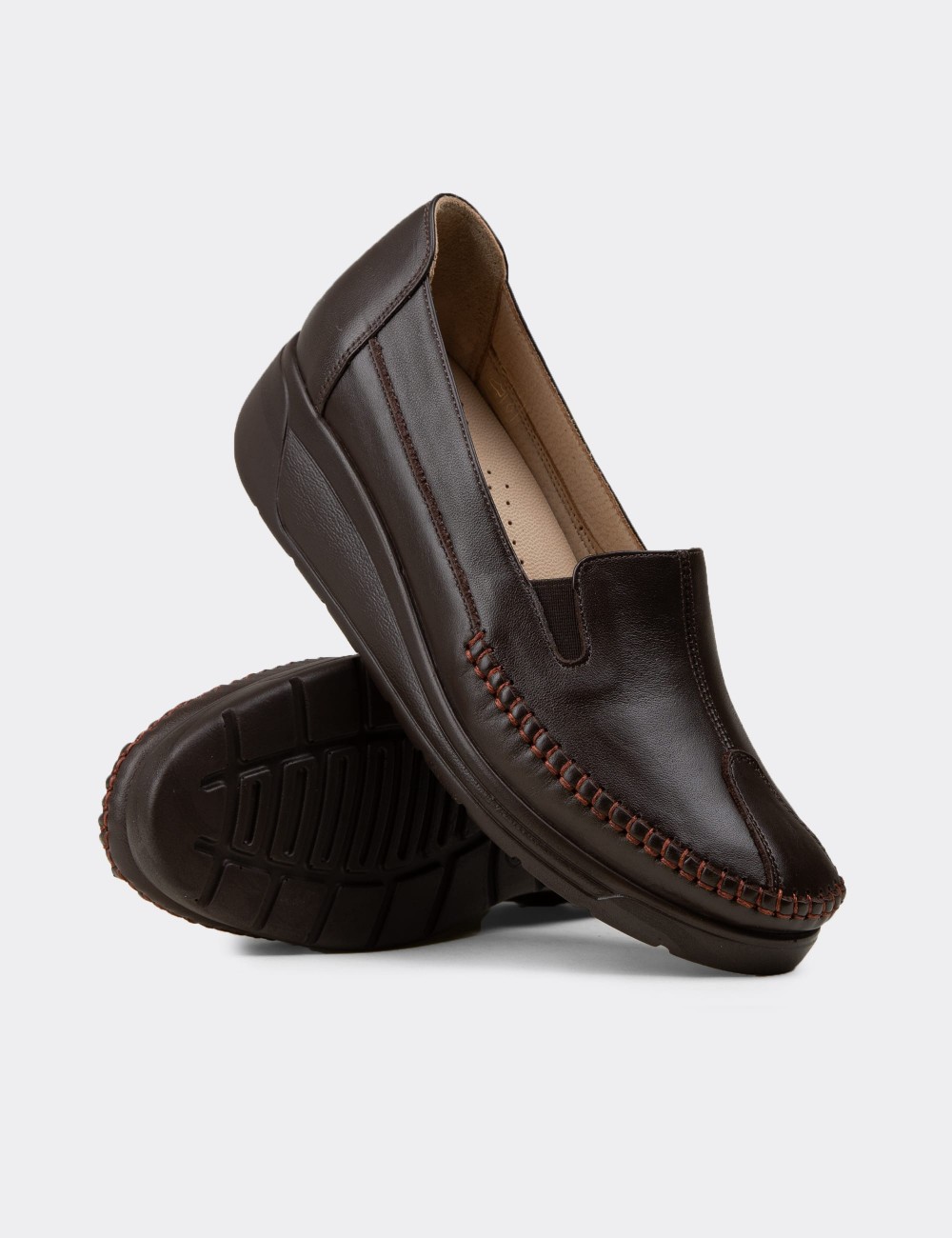 Women's Brown Leather Comfort Wedge Slip-On - N0134ZKHVC01
