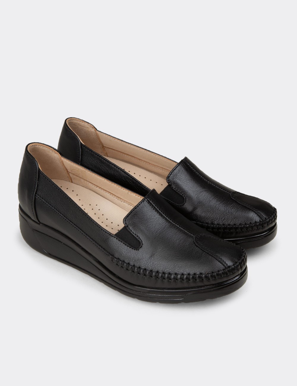 Women's Black Leather Comfort Wedge Slip-On - N0134ZSYHC01