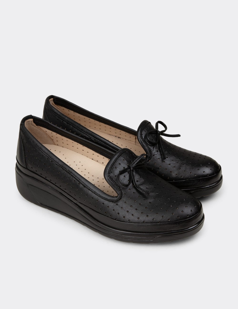 Women's Black Leather Wedge Slip-On Shoes - N3502ZSYHC01