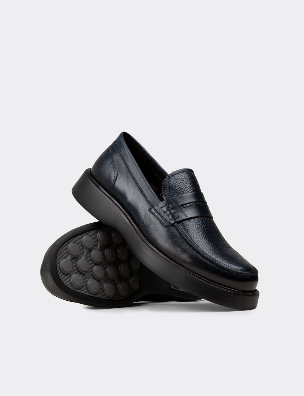 Men's Navy Leather Loafers - F6683MLCVP01