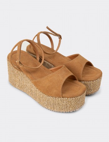 Women's Tan Platform Sandals