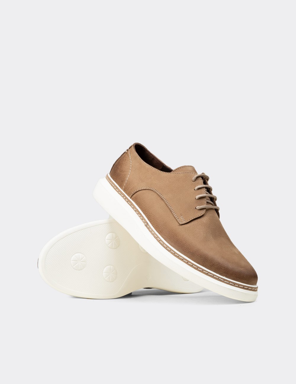 Men's Sandstone Nubuck Calfskin Laced Shoes - EK112MVZNC01