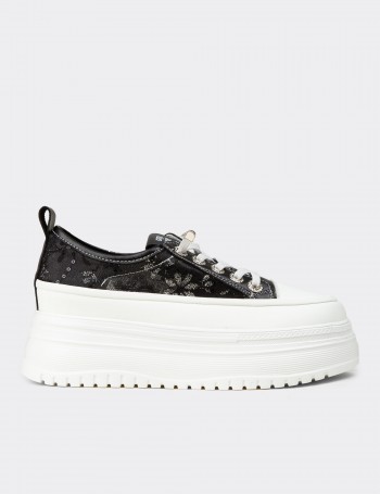 Women's Black Sneakers