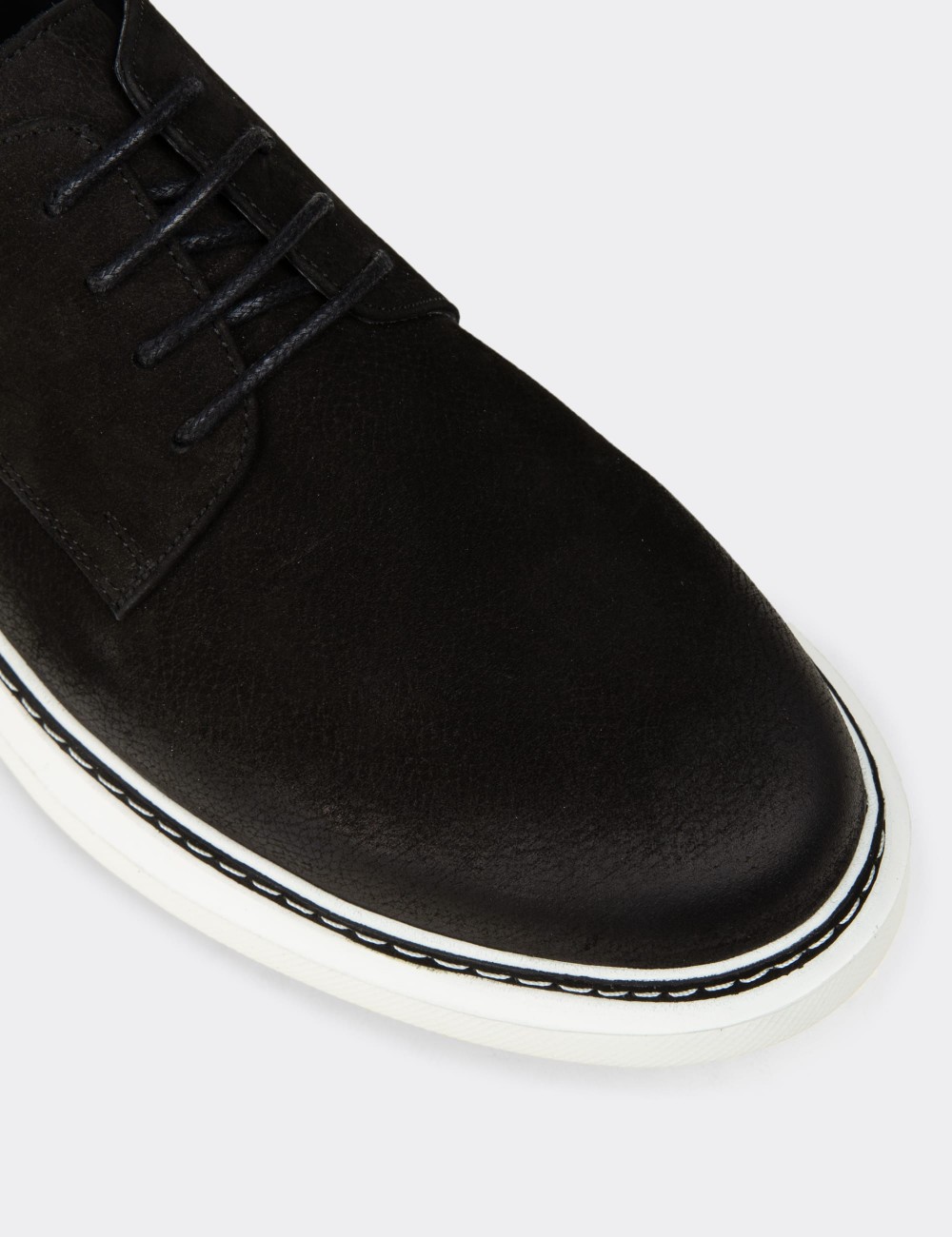 Men's Black Nubuck Calfskin Lace-up Footwear - EK112MSYHC01