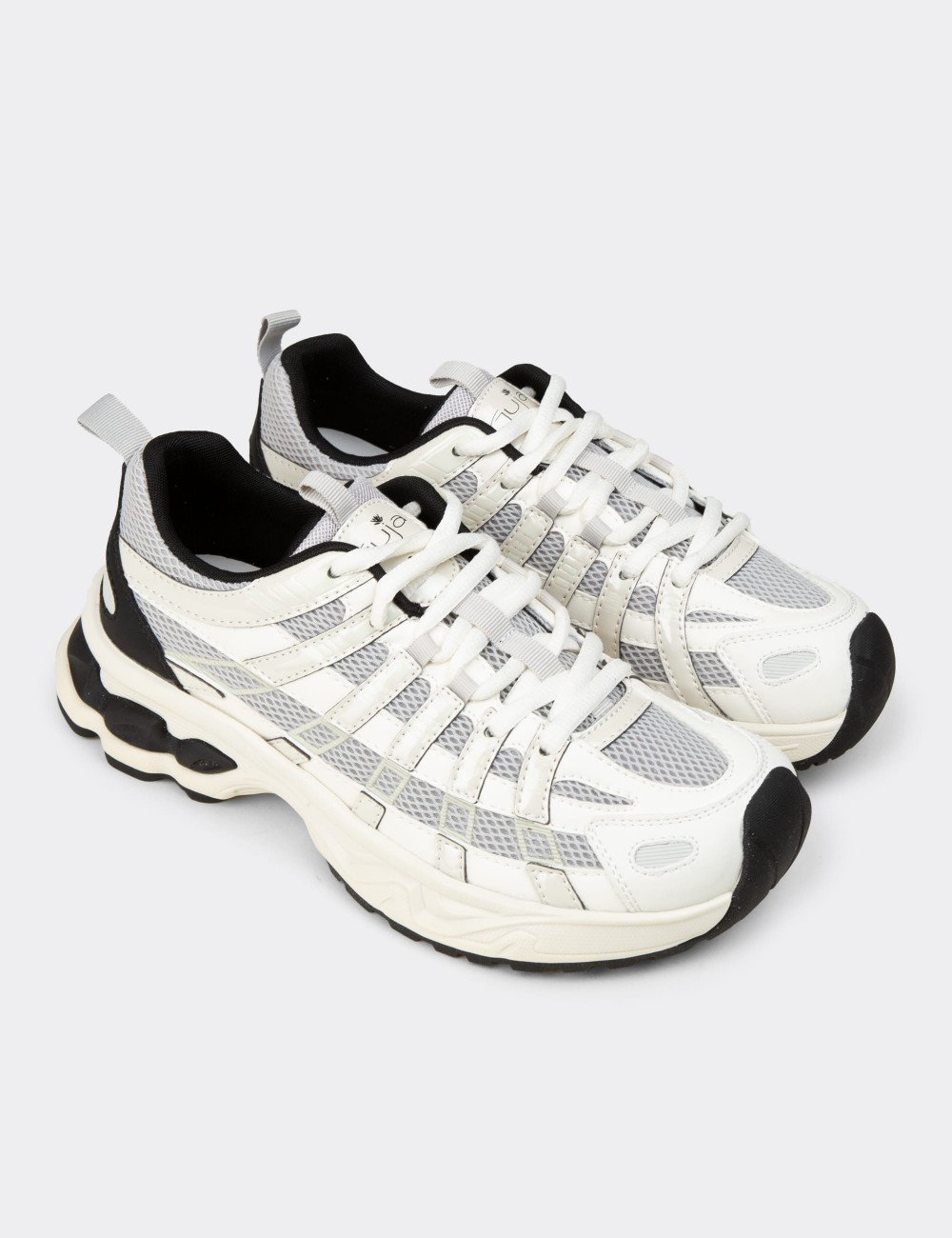 Women's White Sneakers - 26369ZBYZP01