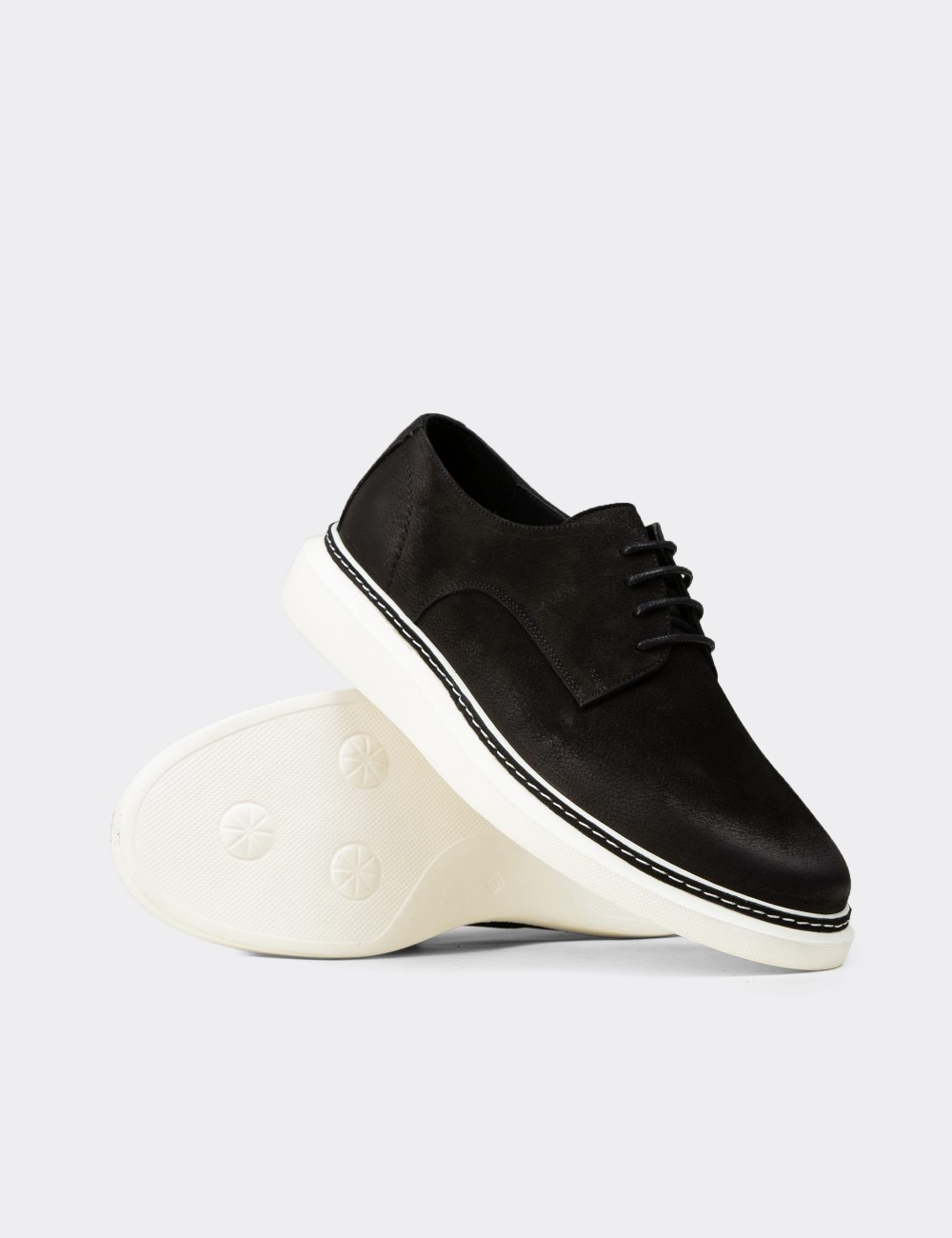 Men's Black Nubuck Calfskin Lace-up Footwear - EK112MSYHC01