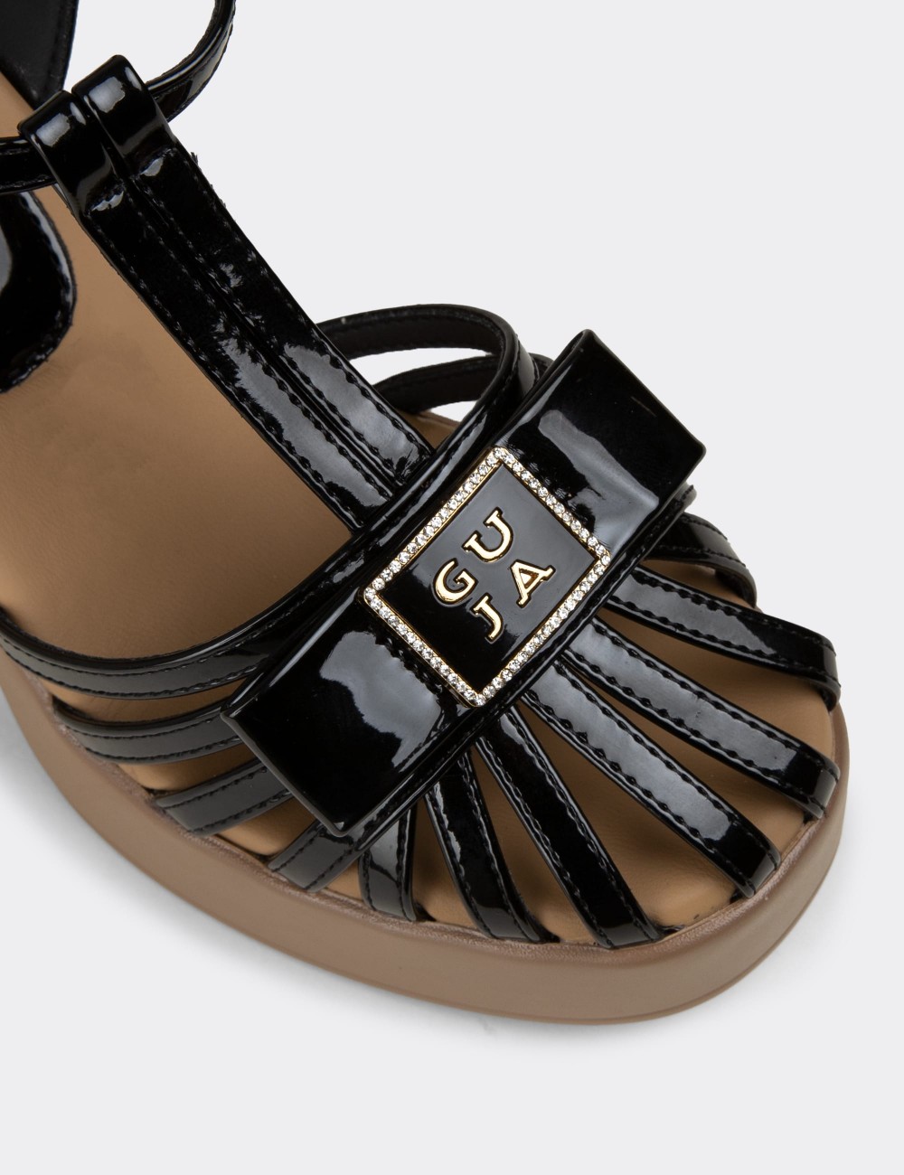 Women's Black Patent T-Strap Platform Heeled Sandals - 26491ZSYHC01