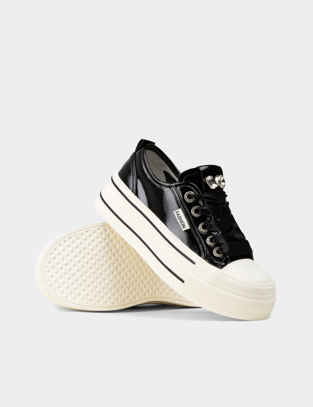 Women's Black Patent Sneakers - K0524ZSYHC01