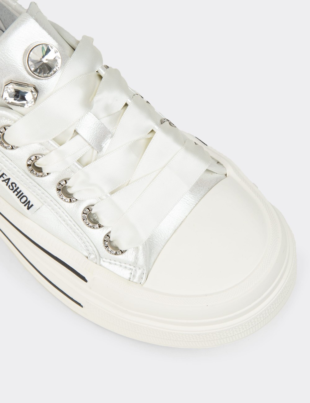 Women's White Patent Sneaker - K0524ZBYZC01