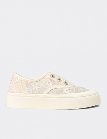 Women's Lace Slip-On Platform Sneakers