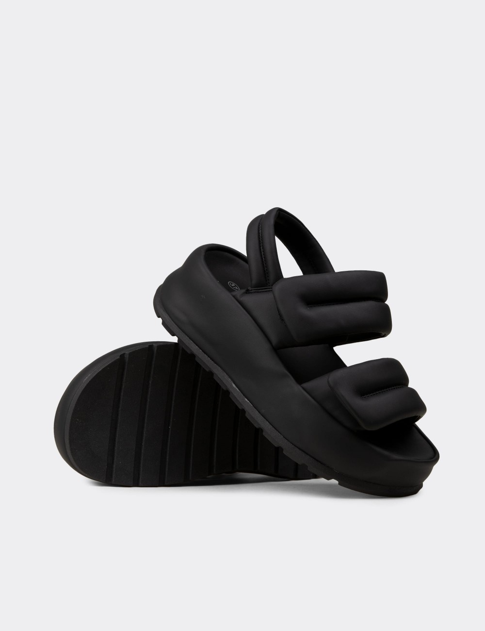 Women's Black Sandals - 25400ZSYHP01