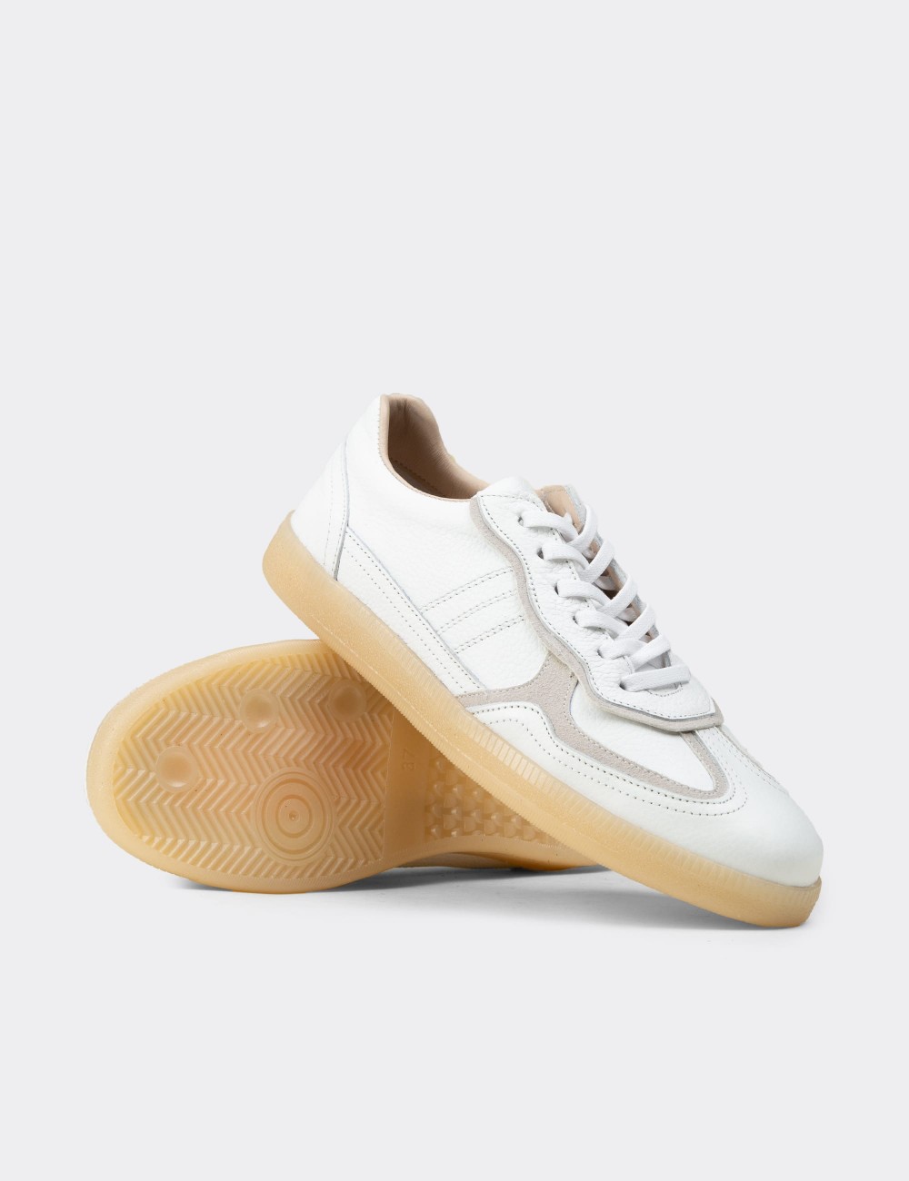 Women's Minimalist White Leather Sneakers - R2601ZBYZC01
