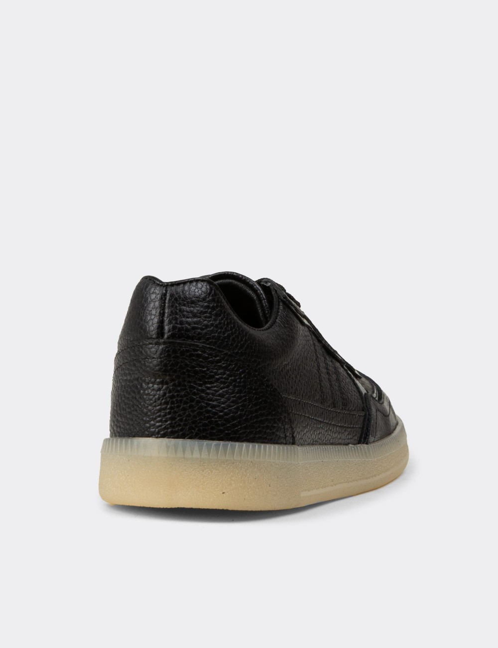 Women's Black Leather Minimalist Sneakers - R2601ZSYHC01