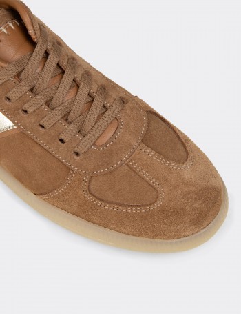 Women's Minimal Sandstone Suede Leather Sneakers