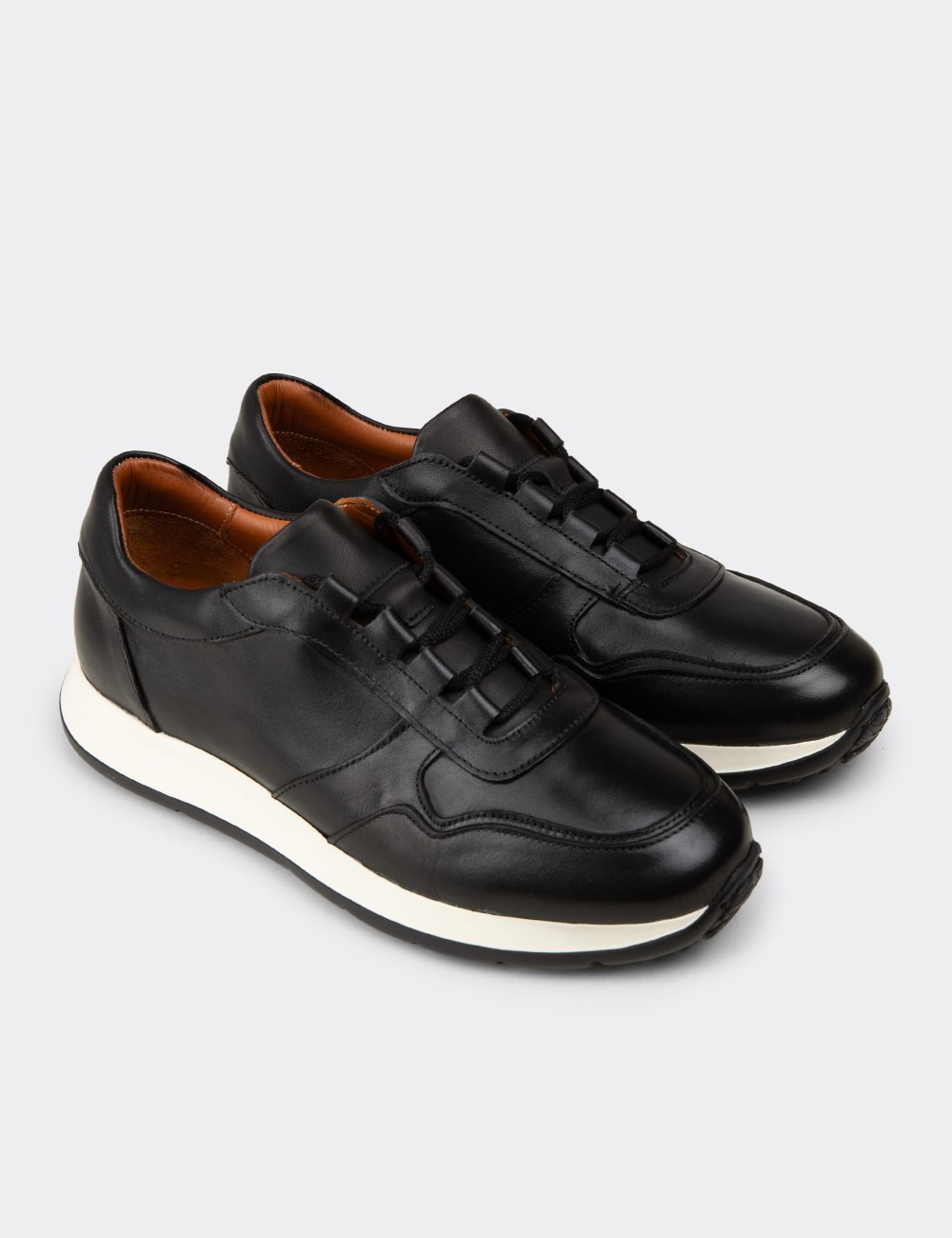 Men's Black Leather Sneakers - E8210MSYHE01