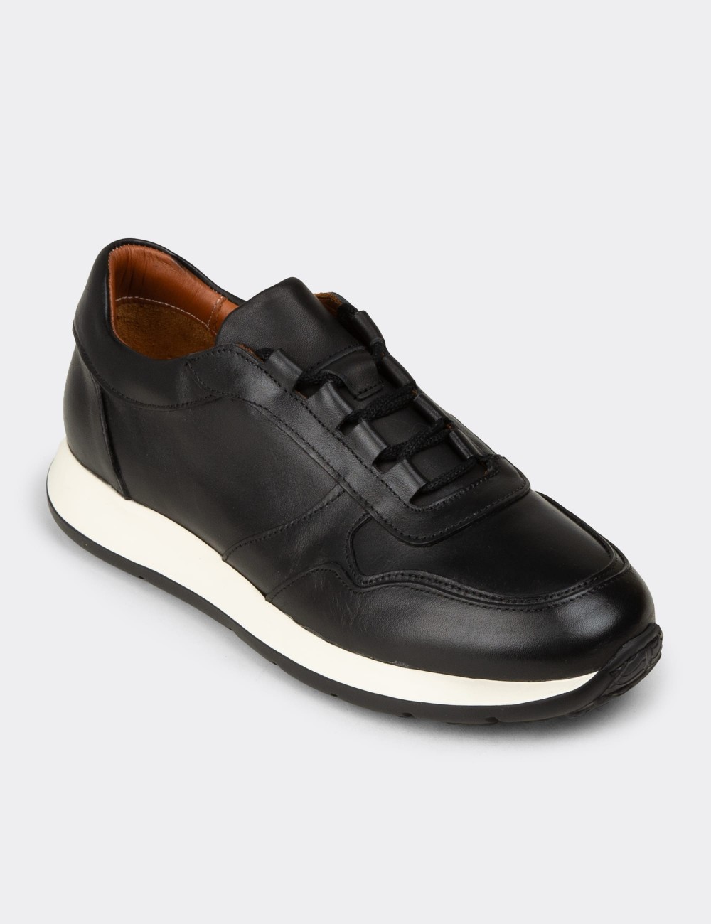 Men's Black Leather Sneakers - E8210MSYHE01