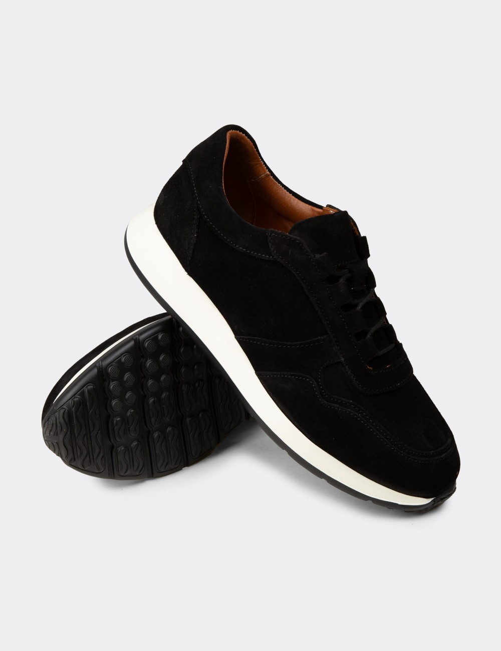 Men's Black Suede Sneakers - E8210MSYHE02