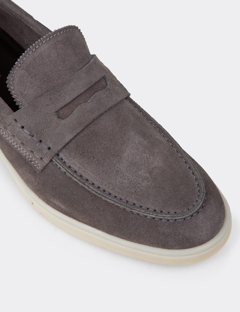 Men's Gray Suede Leather Loafers - 02028MGRIC01