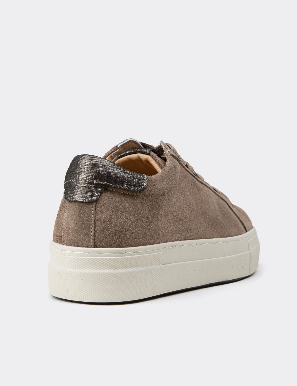 Women's Sandstone Suede Leather Sneakers - R2571ZVZNC01