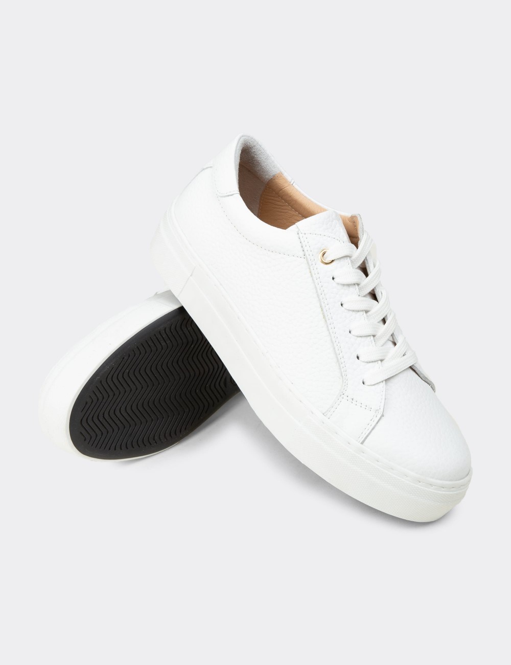 Women's White Leather Sneakers - R2571ZBYZC01